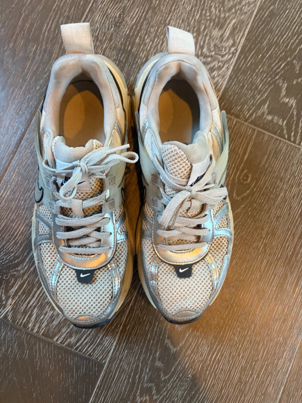 Nike V2K Run Women's Sneaker - Picture 3 of 10